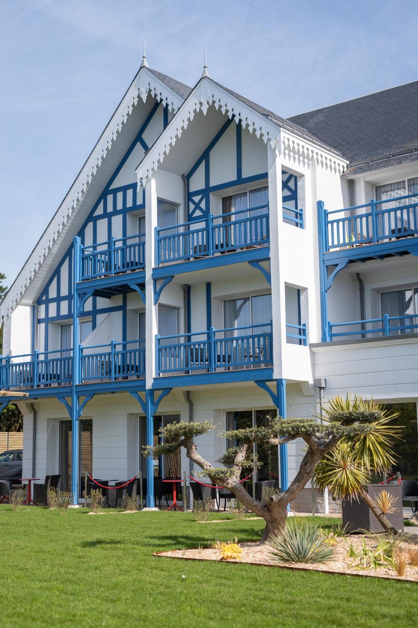 Western Le Roof Bord De Hotel 3*