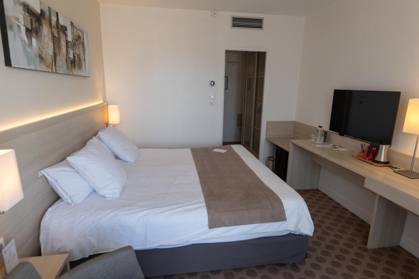 Hotel Western Le Roof Bord De